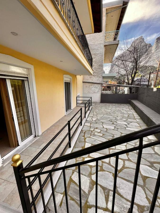 Апартаменты Teo'S House 3 Калампака Экстерьер фото